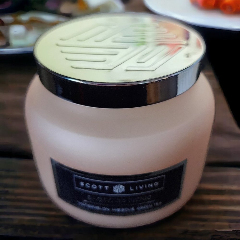 NEW  SCOTT LIVING "Backyard Picnic" 8oz.